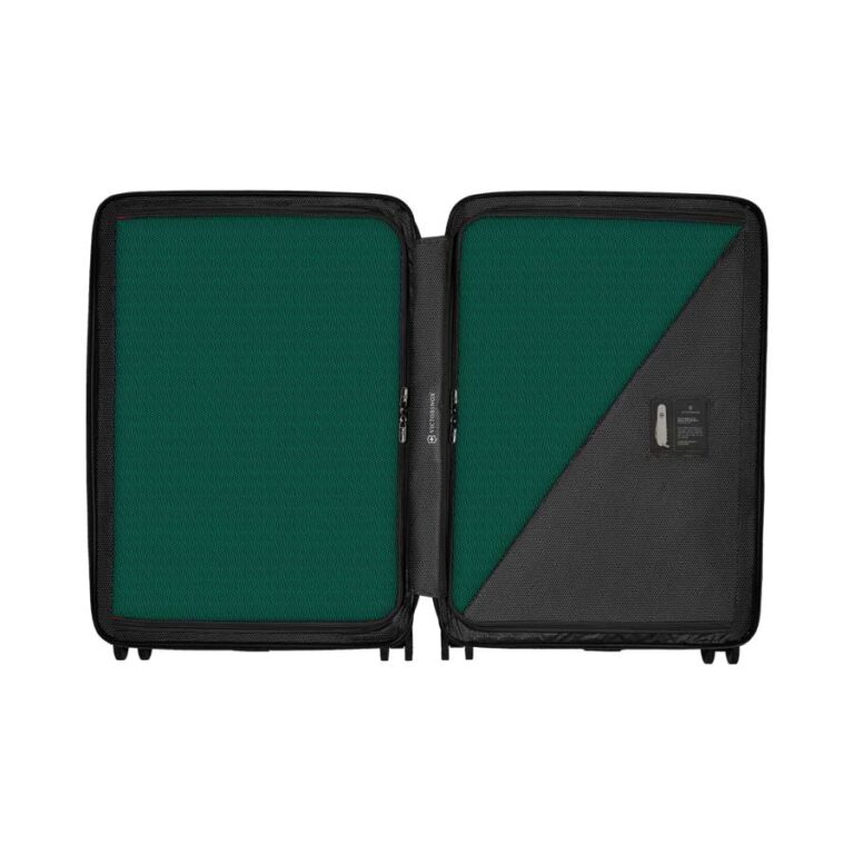 4/4 Fecho borboleta para facilitar a acomodação das roupas - crédito: cortesia Victorinox